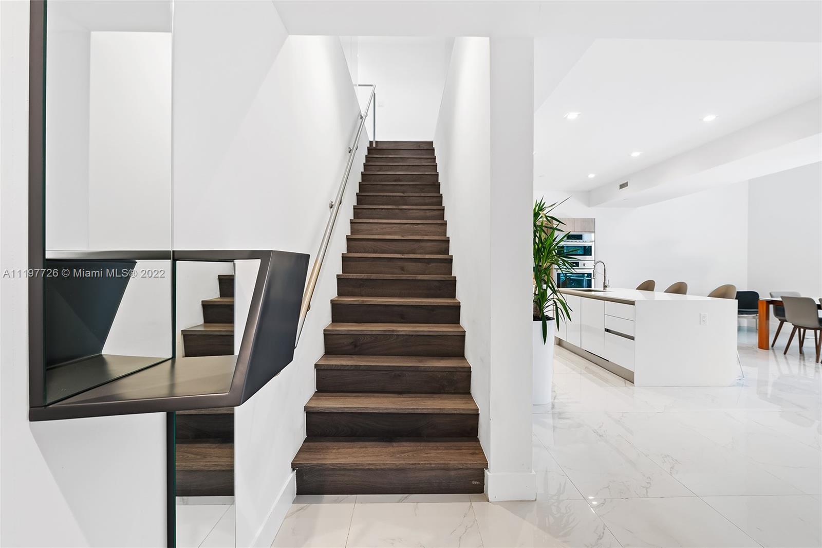 455 Northeast 39th Street, Unit 112 Miami, FL 33137 - Photo 3 of 40 a view of entryway and hall