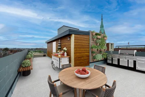 $1,350,000 | 2923 North Southport Avenue, Unit 4, Chicago, IL 60657