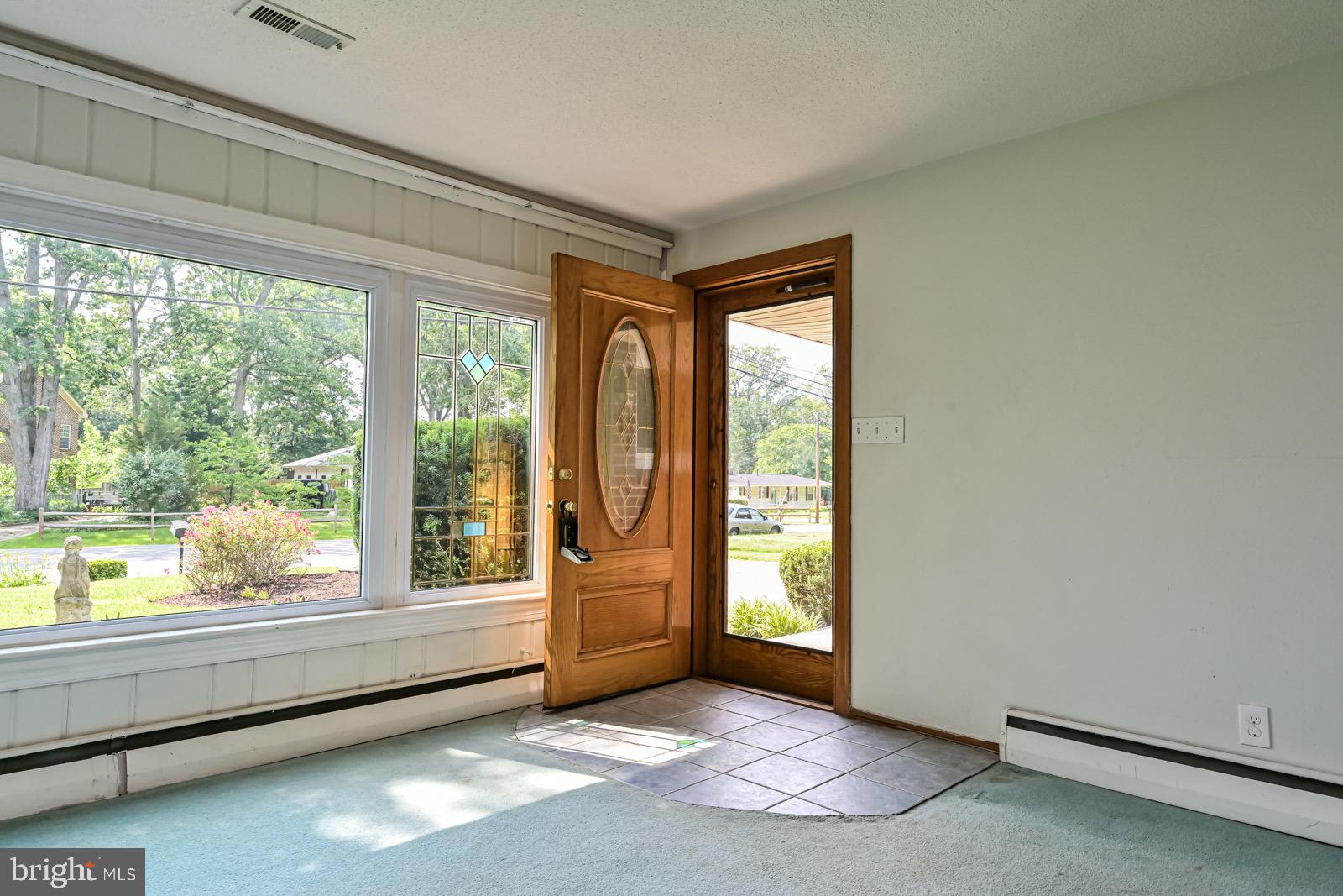 6501 Inwood Drive Springfield, VA 22150 - Photo 4 of 39 Gallery Image 4