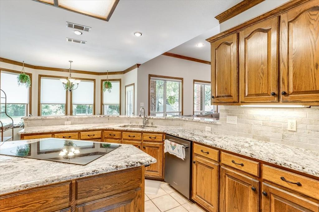 3025 Keri Lane Midlothian, TX 76065 - Photo 11 of 27
