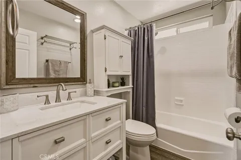 $1,379,000 | 2010 Mathews Avenue, Unit C, Redondo Beach, CA 90278