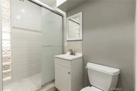 $1,379,000 | 2010 Mathews Avenue, Unit C, Redondo Beach, CA 90278