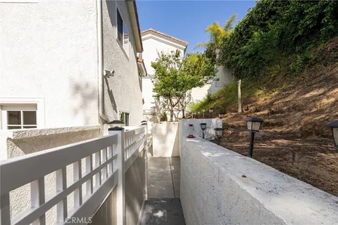 $1,379,000 | 2010 Mathews Avenue, Unit C, Redondo Beach, CA 90278