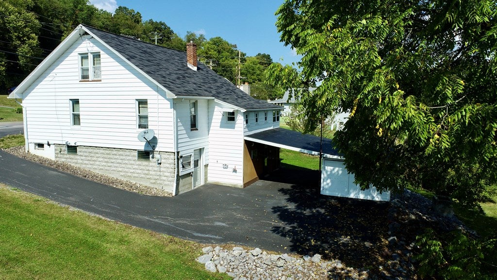 11325 Raystown Road Huntingdon, PA 16652 - Photo 6 of 48 Gallery Image 6