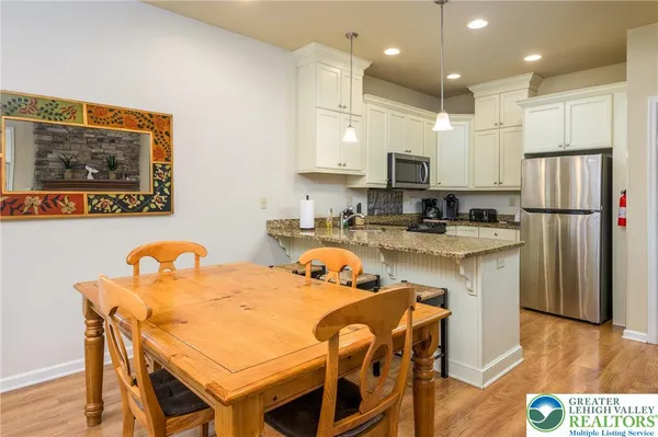 $529,000 | 7 Wildbriar Court, Lake Harmony, PA 18624