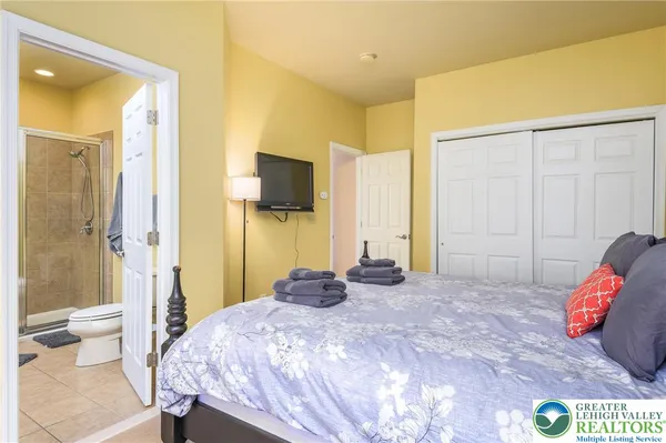 $529,000 | 7 Wildbriar Court, Lake Harmony, PA 18624