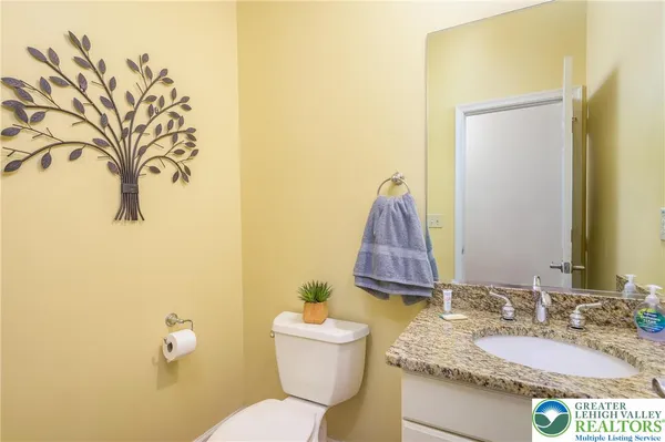 $529,000 | 7 Wildbriar Court, Lake Harmony, PA 18624