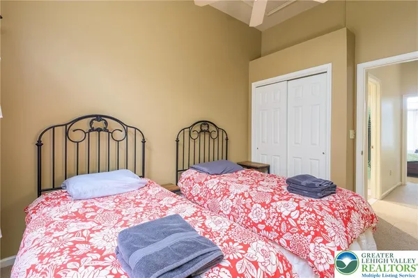$529,000 | 7 Wildbriar Court, Lake Harmony, PA 18624