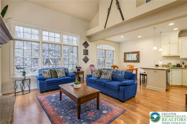 $529,000 | 7 Wildbriar Court, Lake Harmony, PA 18624