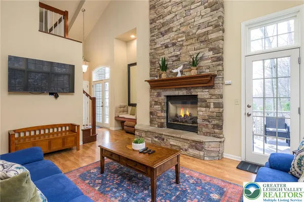$529,000 | 7 Wildbriar Court, Lake Harmony, PA 18624