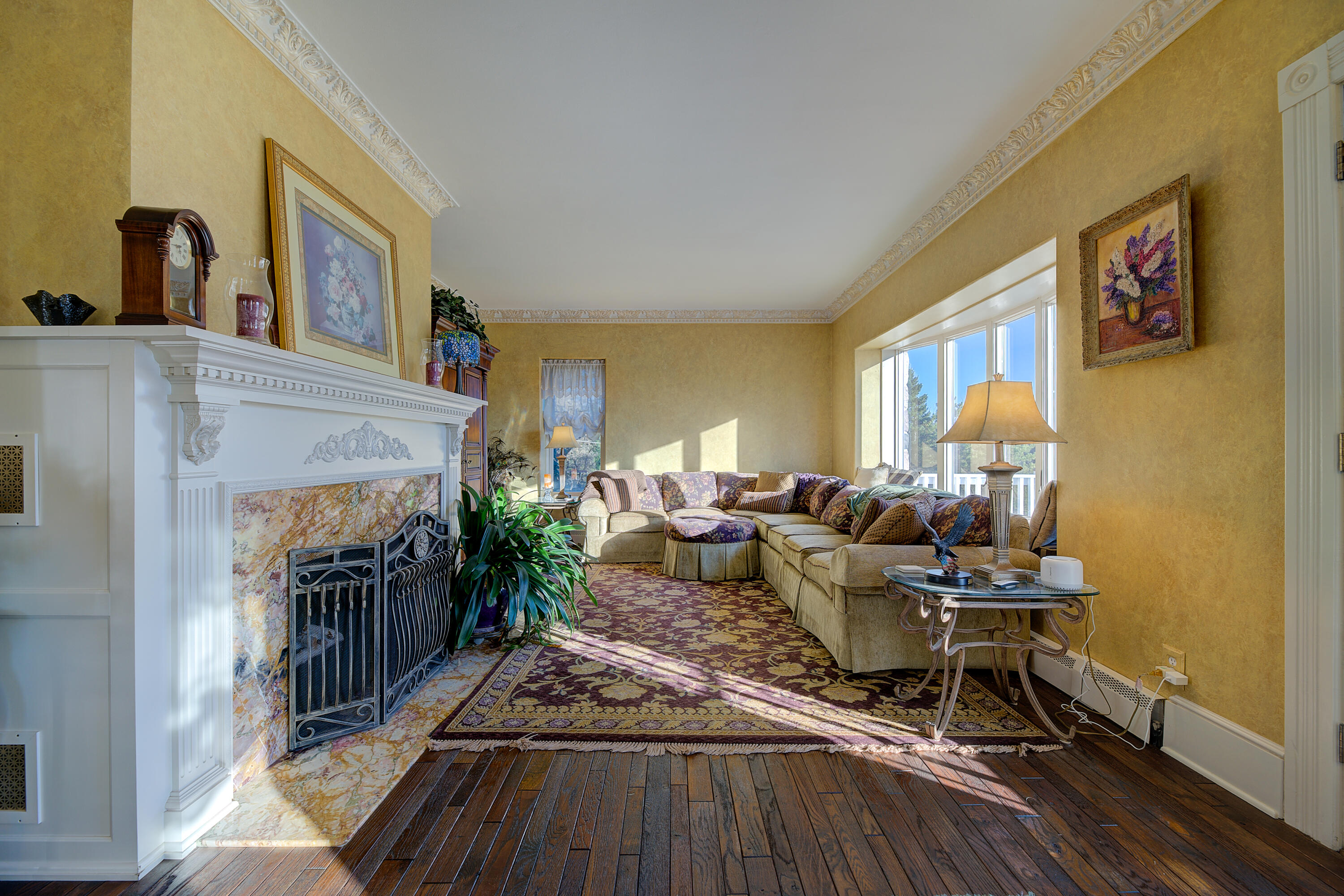 18 Highway 18 Delafield, WI 53018 - Photo 26 of 111 Great Room Pic 1