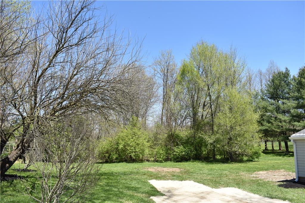 146 Habig Road Indianapolis, IN 46217 - Photo 6 of 25 Gallery Image 6