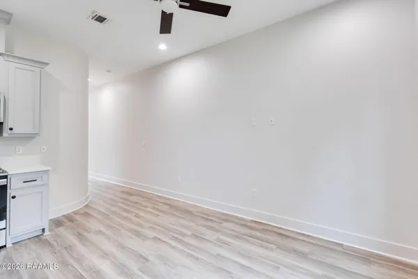 $1,095 | 114 South Jefferson Street, Broussard, LA 70518