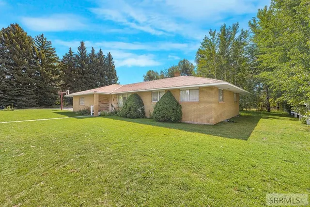 $395,000 | 3814 East 400 North, Rigby, ID 83442