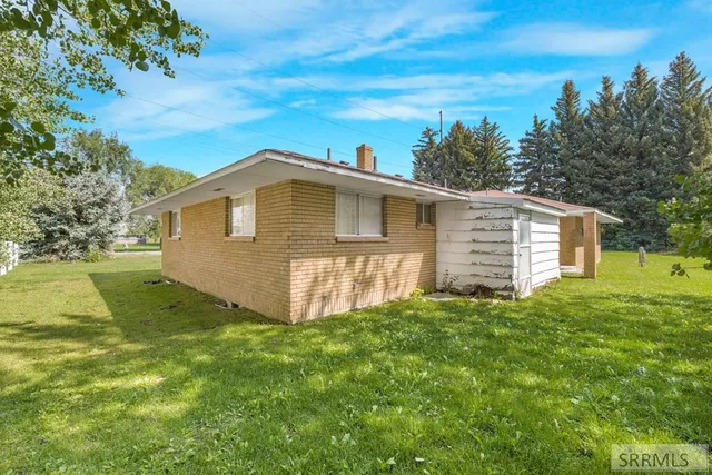 $395,000 | 3814 East 400 North, Rigby, ID 83442