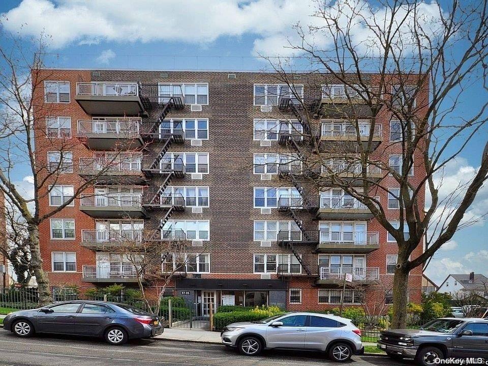 87-05 166th Street, Unit 4H Queens, NY 11432 - Photo 1 of 1