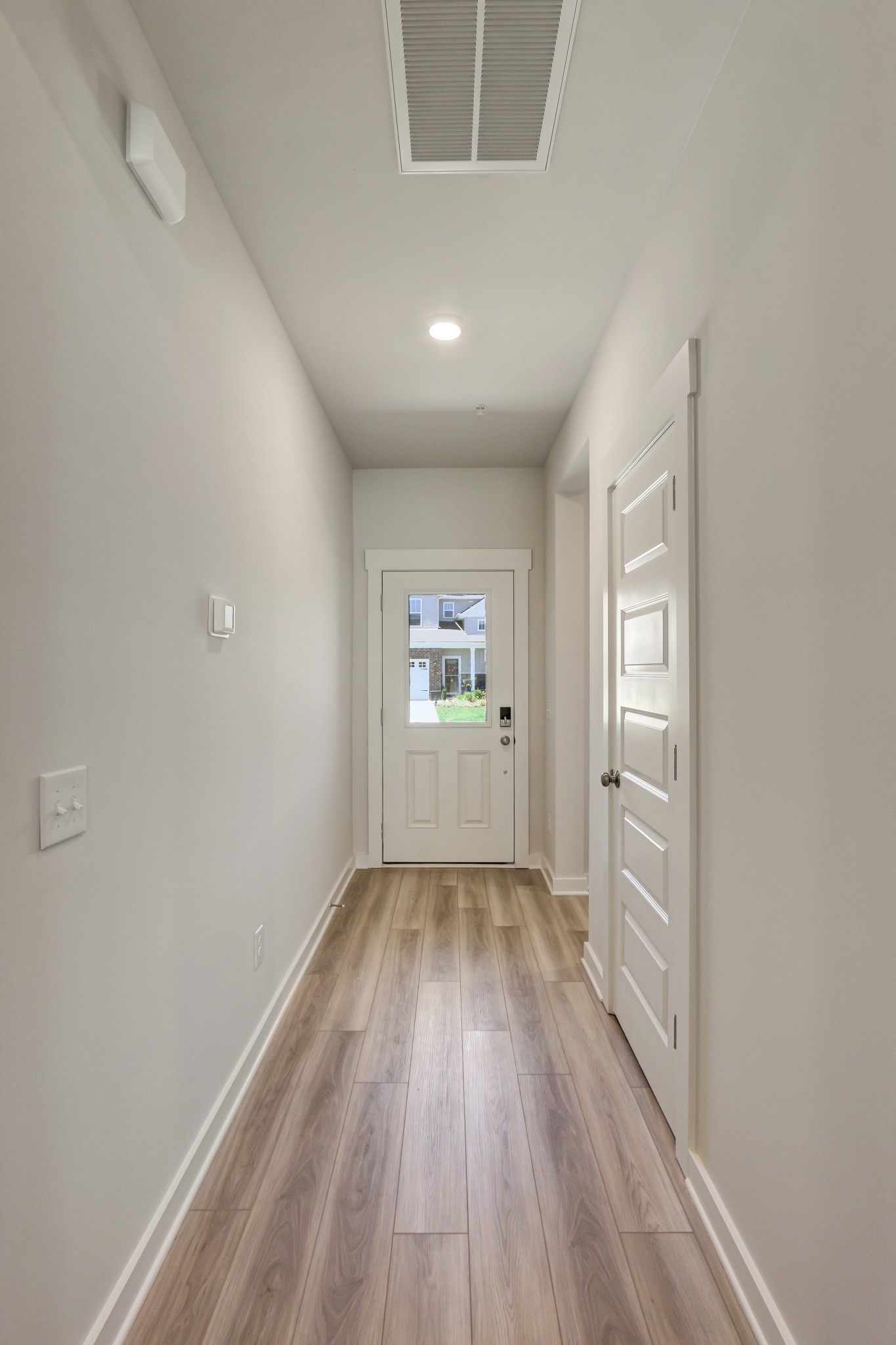 656 Birdie Drive Spring Hill, TN 37174 - Photo 3 of 30