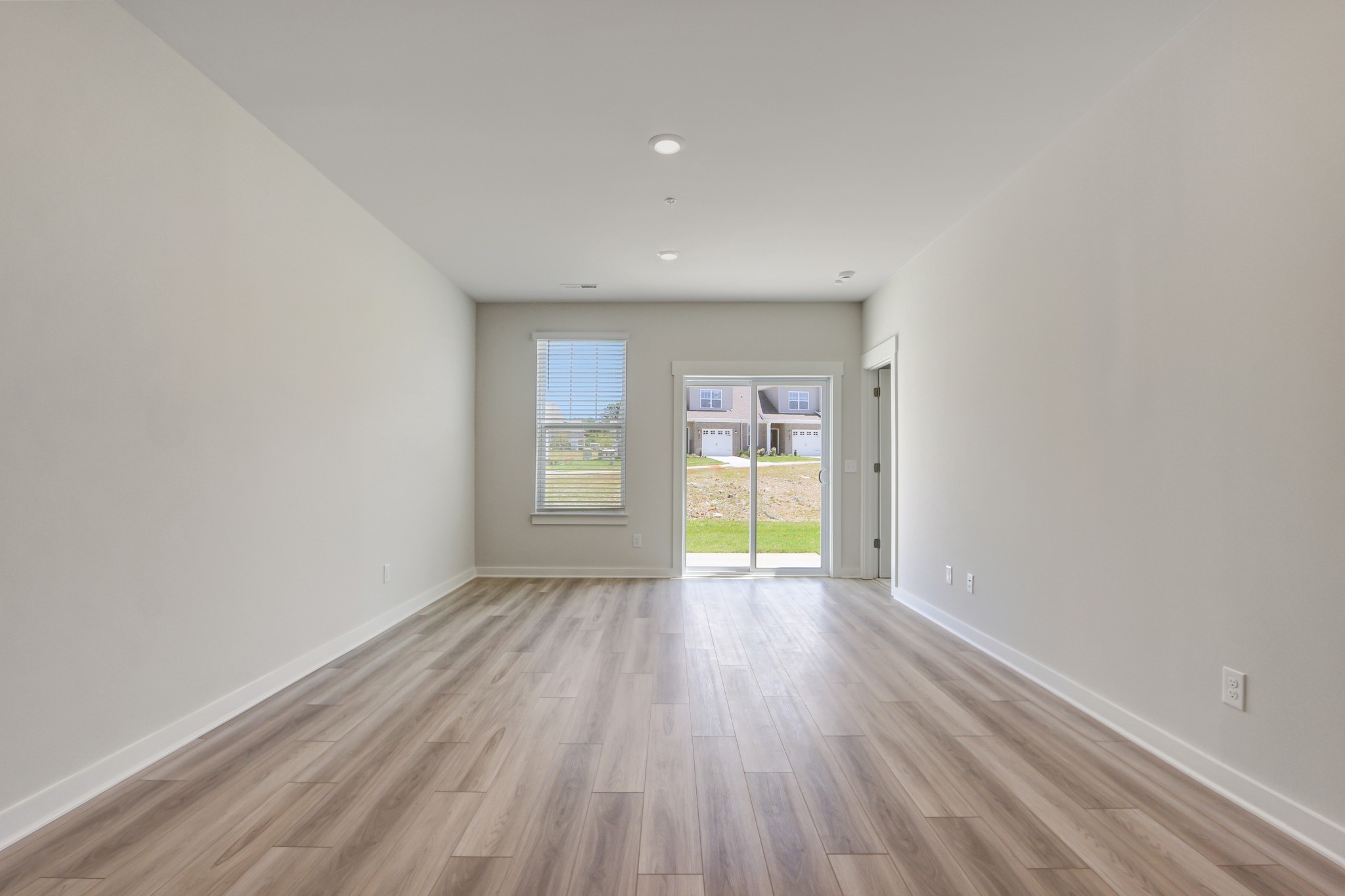 656 Birdie Drive Spring Hill, TN 37174 - Photo 10 of 30