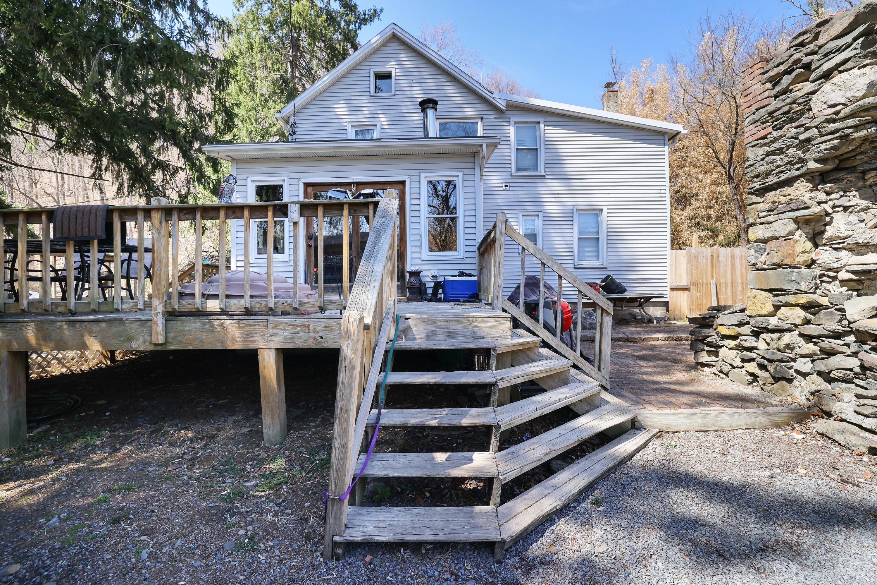 7102 Cherry Valley Road Stroudsburg, PA 18360 - Photo 10 of 77 RBR59273