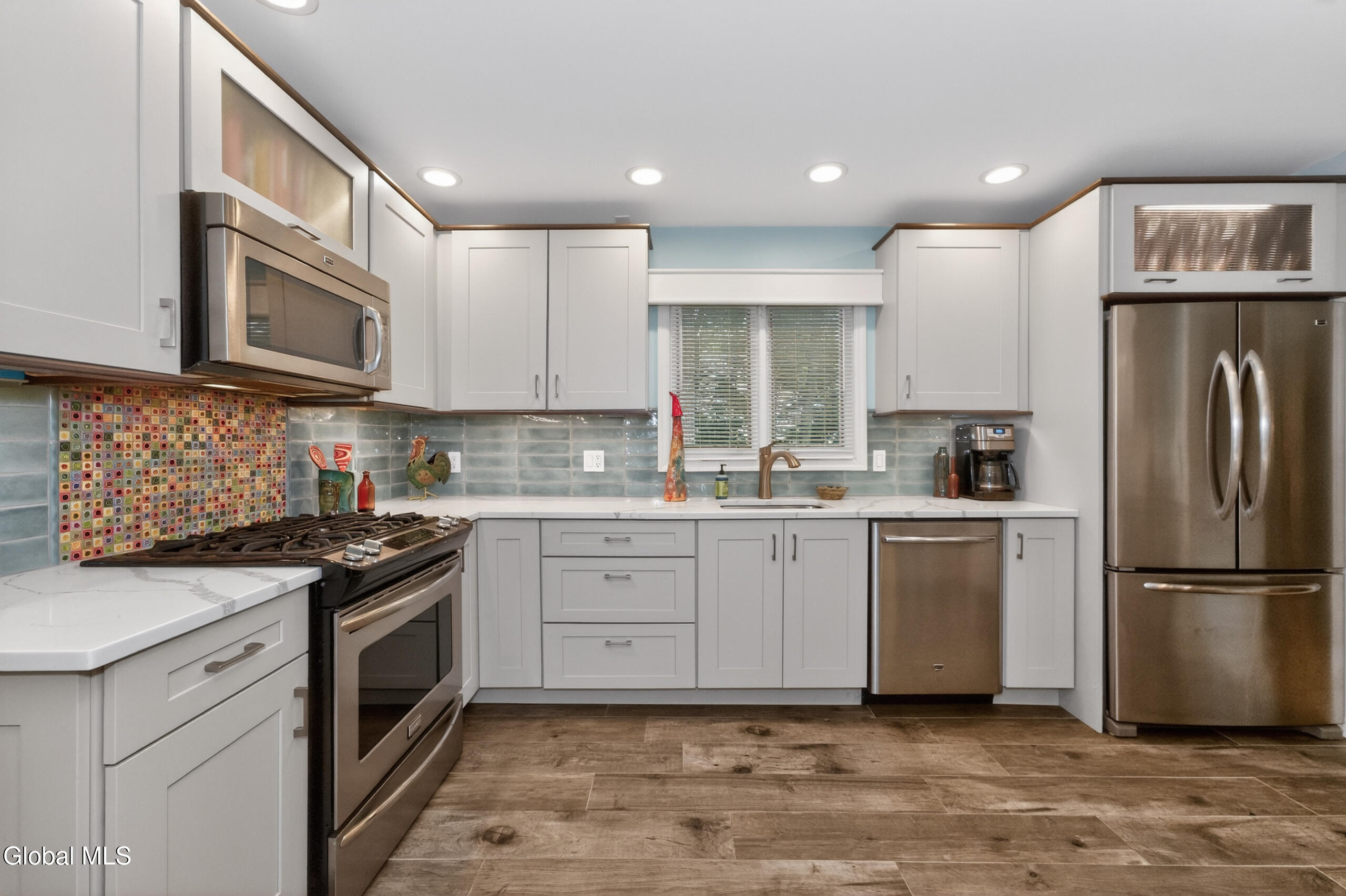 36 Carriage Road Bethlehem, NY 12054 - Photo 18 of 49 4Kitchen 2
