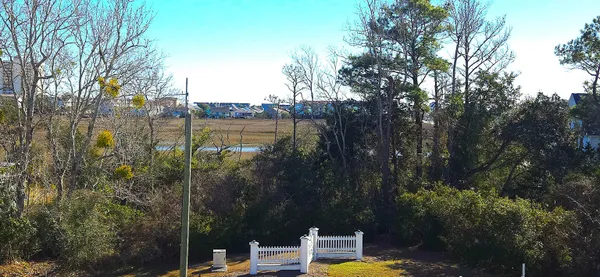 $1,075,000 | 695 Elizabeth Drive, Murrells Inlet, SC 29576