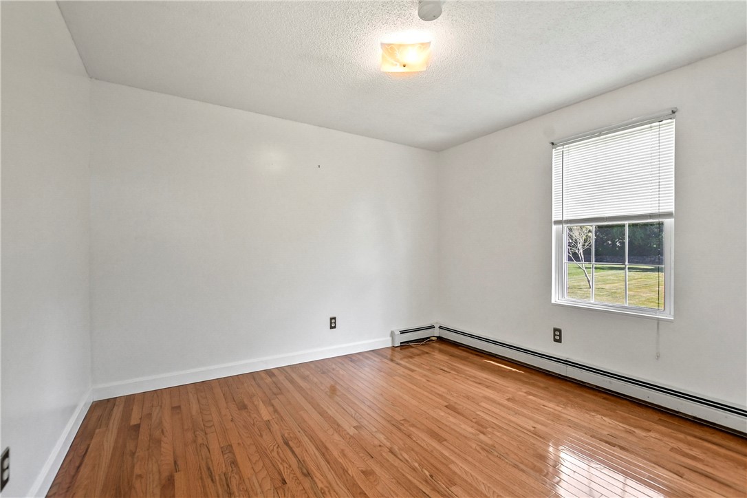 9 Sundown Lane Middletown, RI 02842 - Photo 17 of 44