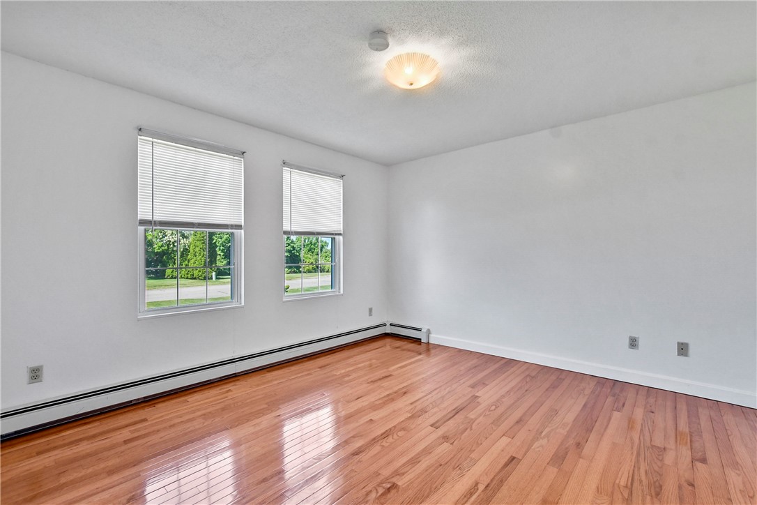 9 Sundown Lane Middletown, RI 02842 - Photo 23 of 44