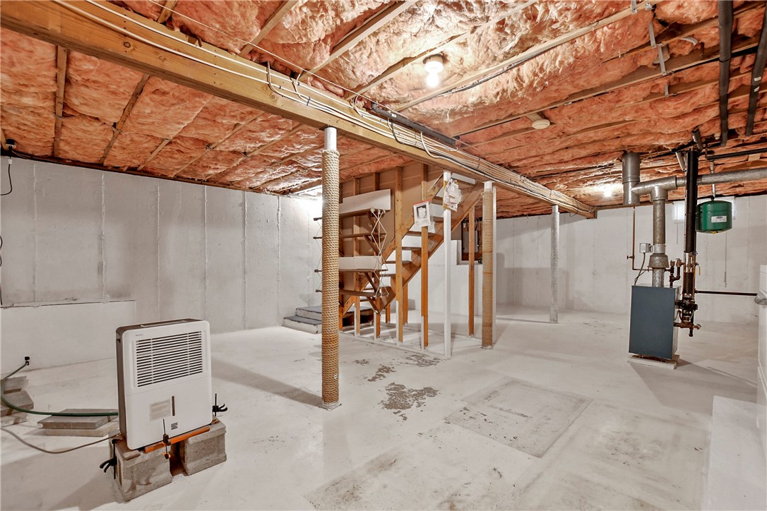 9 Sundown Lane Middletown, RI 02842 - Photo 33 of 44