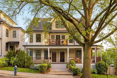 $2,399,000 | 17 Summit Avenue, Unit 2, Brookline, MA 02446