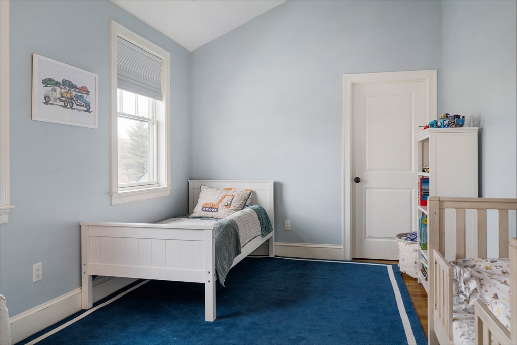 17 Summit Avenue, Unit 2 Brookline, MA 02446 - Photo 23 of 29