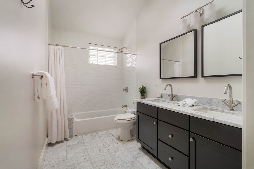 17 Summit Avenue, Unit 2 Brookline, MA 02446 - Photo 26 of 29