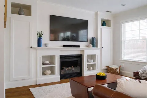 $2,399,000 | 17 Summit Avenue, Unit 2, Brookline, MA 02446