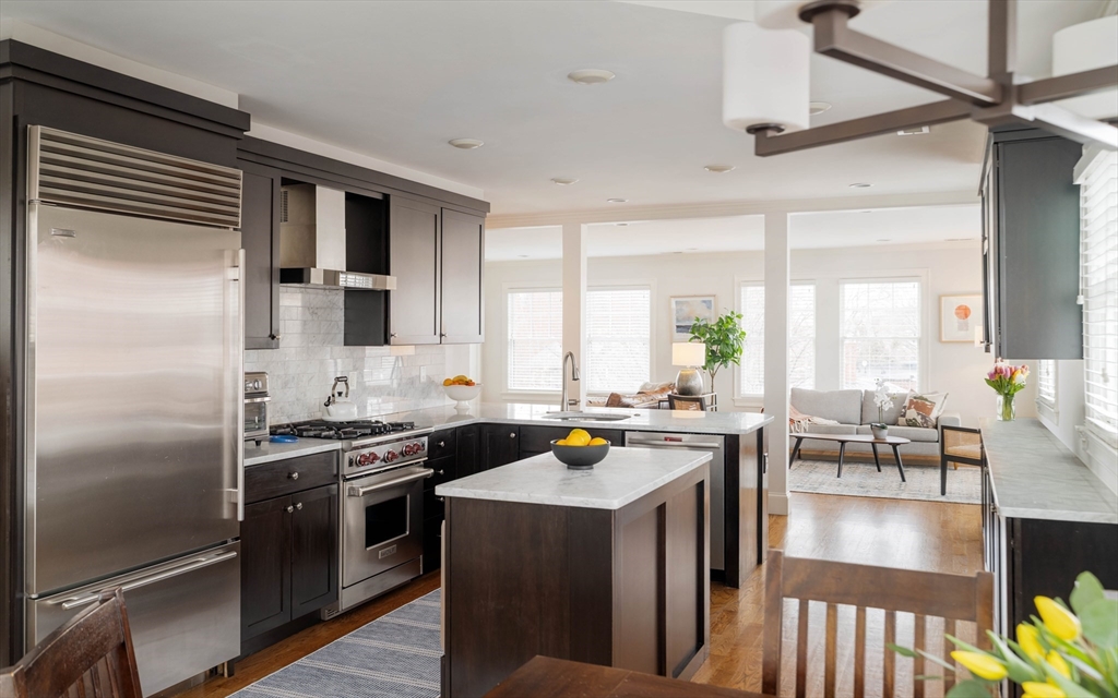 17 Summit Avenue, Unit 2 Brookline, MA 02446 - Photo 9 of 29