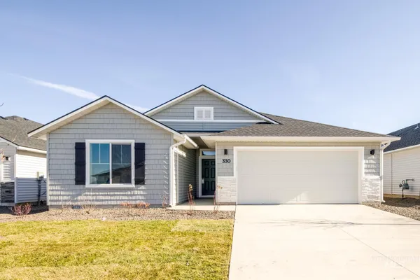 $453,990 | 330 North Coltsfoot Avenue, Kuna, ID 83634