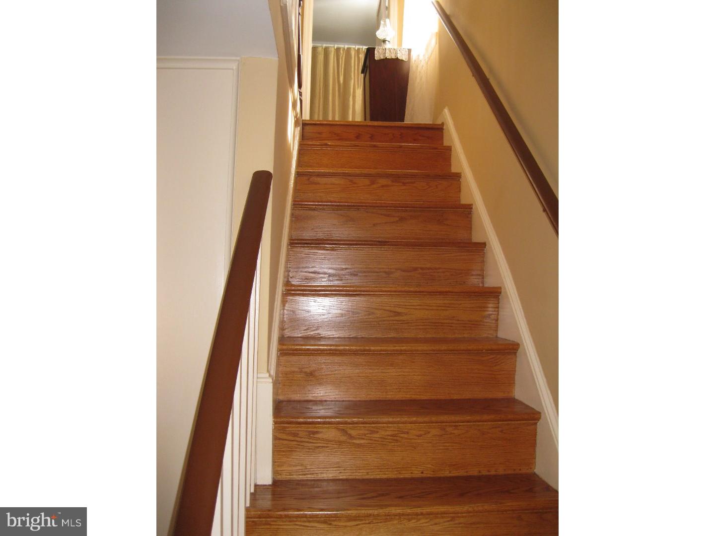 272 Valley View Road Springfield, PA 19064 - Photo 9 of 24 Hallway