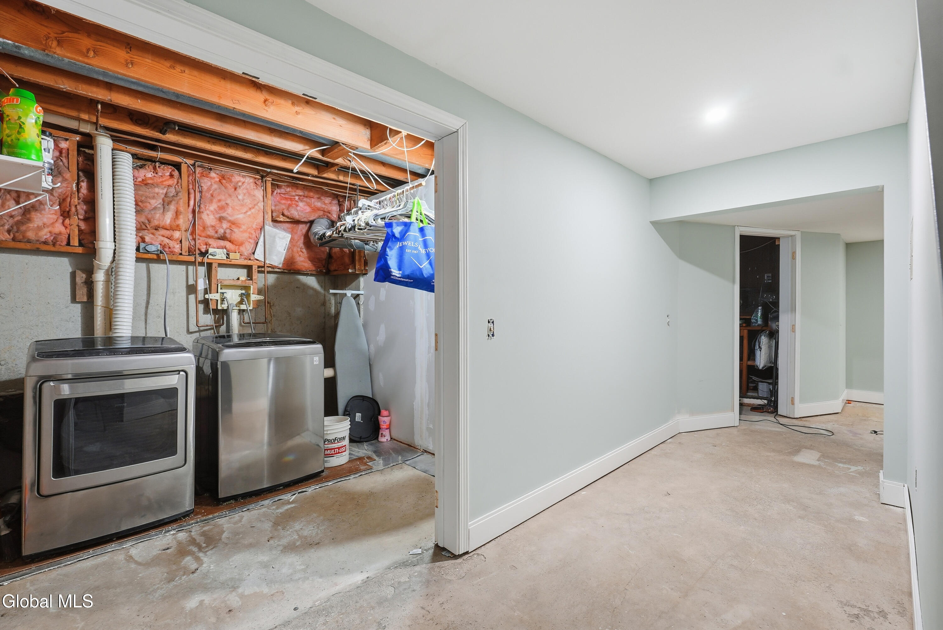 7 Lea Court Schenectady, NY 12309 - Photo 25 of 33 26