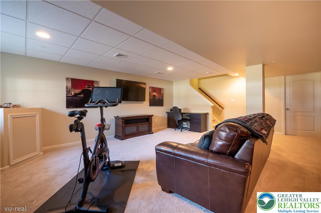 356 Pennycress Road Allentown, PA 18104 - Photo 30 of 38