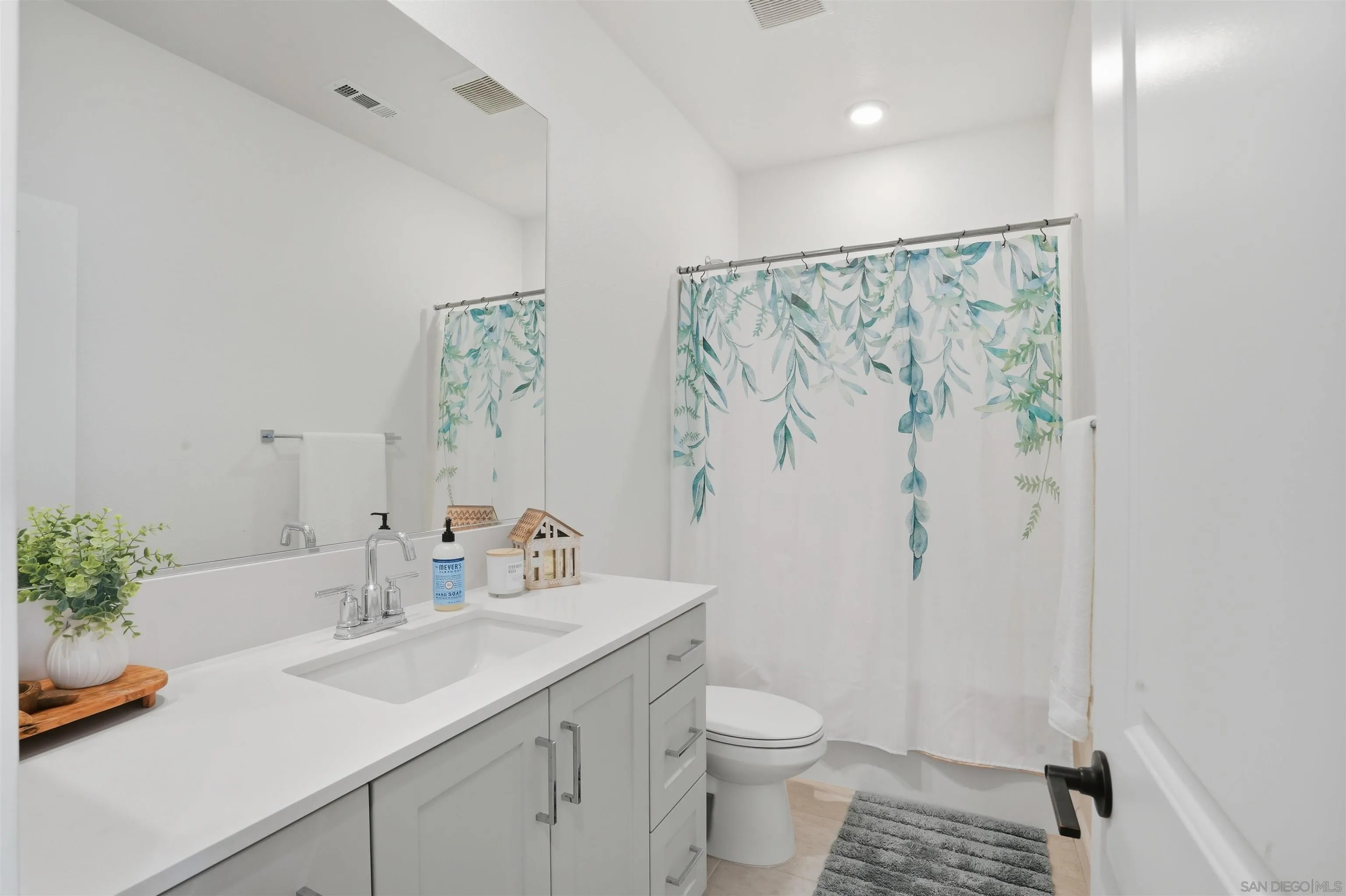 1213 Sunrise View, Unit 102 San Marcos, CA 92078 - Photo 18 of 33