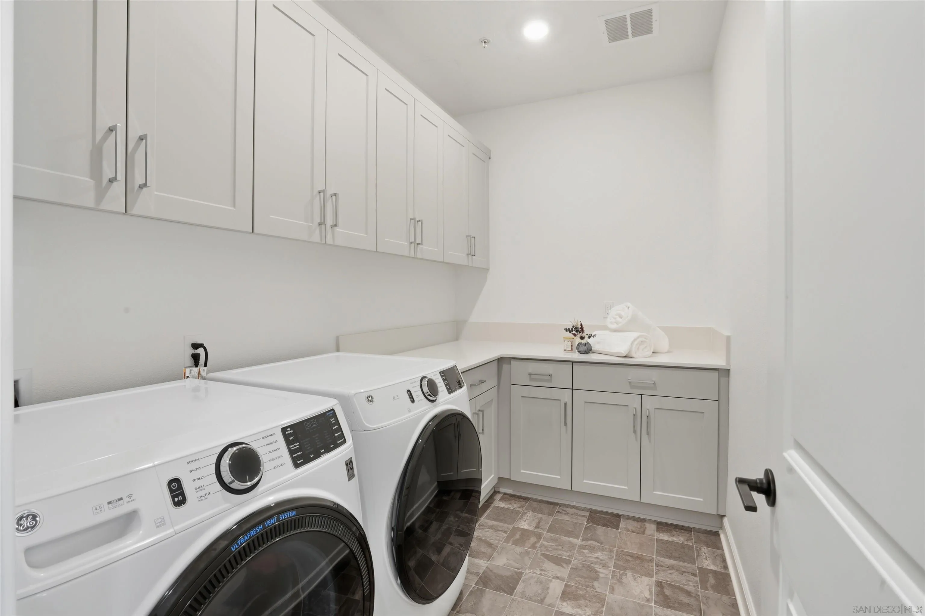 1213 Sunrise View, Unit 102 San Marcos, CA 92078 - Photo 20 of 33