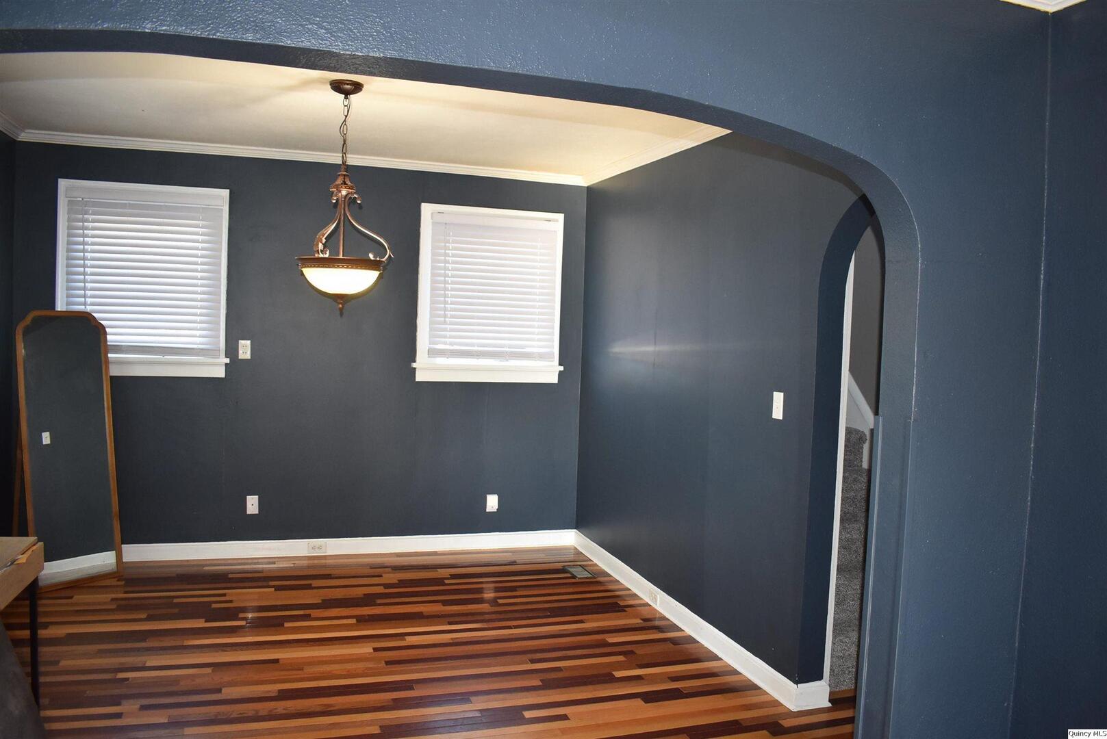 2119 Jefferson Street Quincy, IL 62301 - Photo 11 of 21