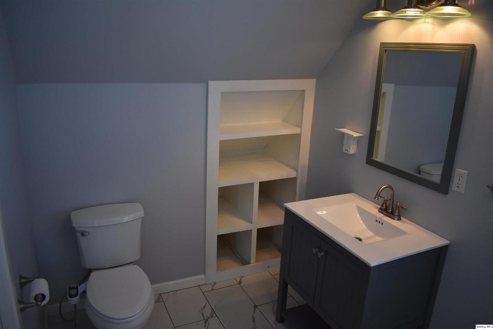 2119 Jefferson Street Quincy, IL 62301 - Photo 16 of 21