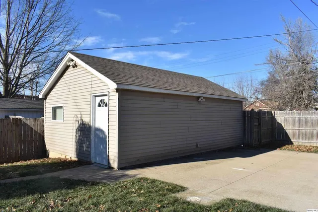 $189,900 | 2119 Jefferson Street, Quincy, IL 62301