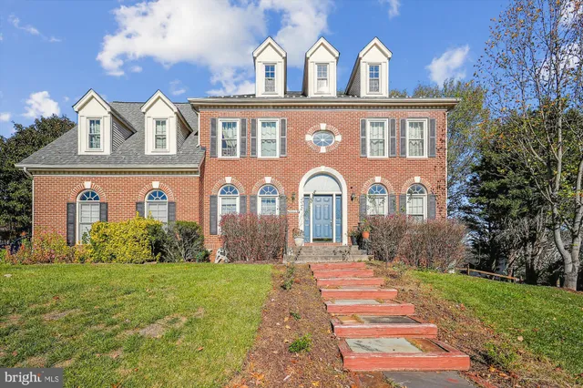 $2,100 | 20672 Fairwater Place, Sterling, VA 20165