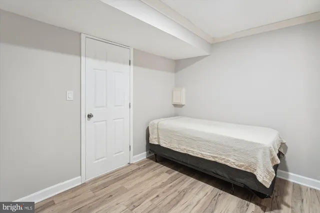 $2,100 | 20672 Fairwater Place, Sterling, VA 20165