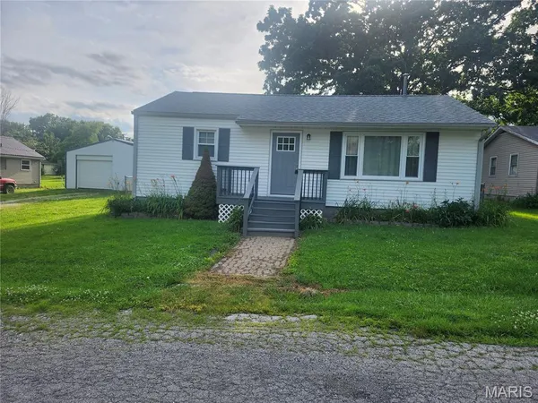 $169,000 | 106 Pearl Street, Bowling Green, MO 63334