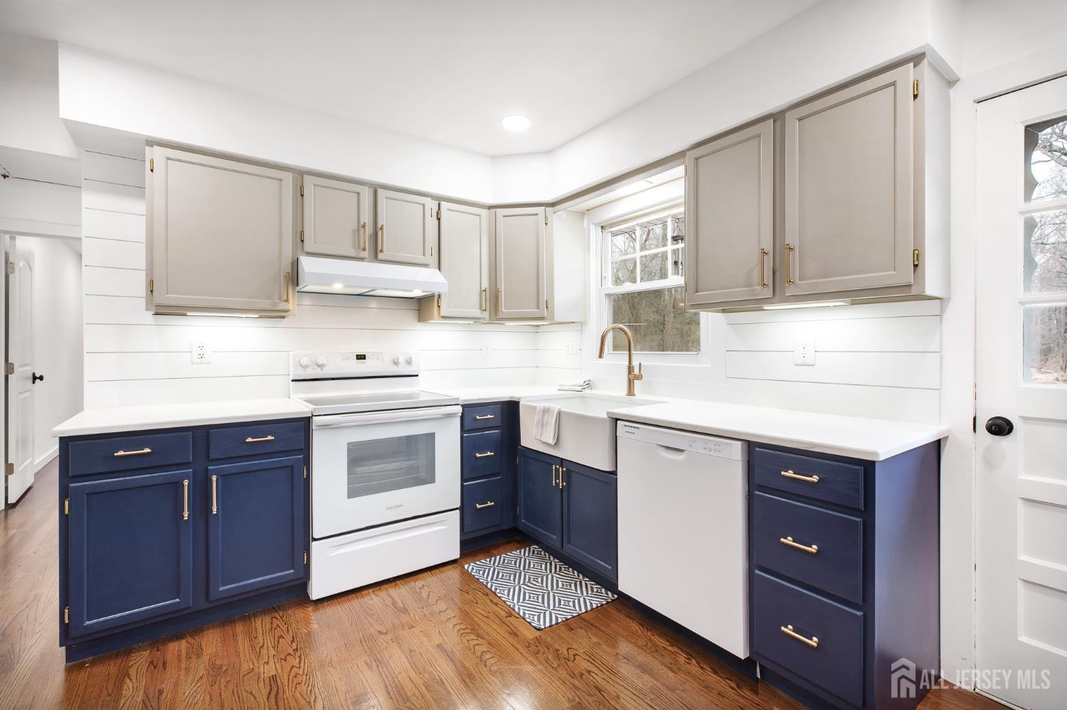 103 Fresh Ponds Road Monroe Township, NJ 08831 - Photo 8 of 35