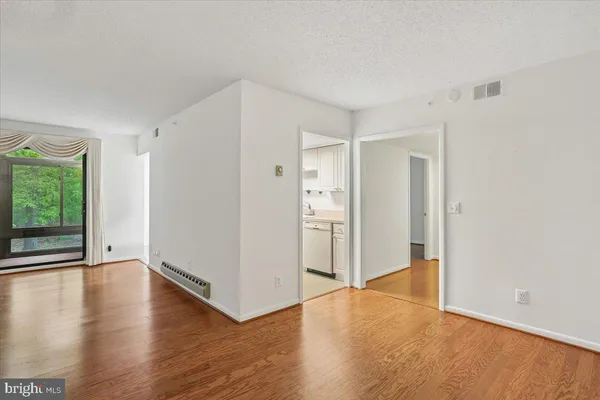 $275,000 | 15210 Elkridge Way, Unit 912E, Silver Spring, MD 20906