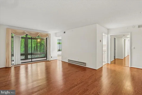 $275,000 | 15210 Elkridge Way, Unit 912E, Silver Spring, MD 20906