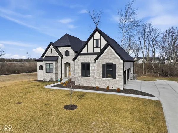 $939,000 | 6720 West 900 North, McCordsville, IN 46055