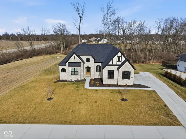 $939,000 | 6720 West 900 North, McCordsville, IN 46055